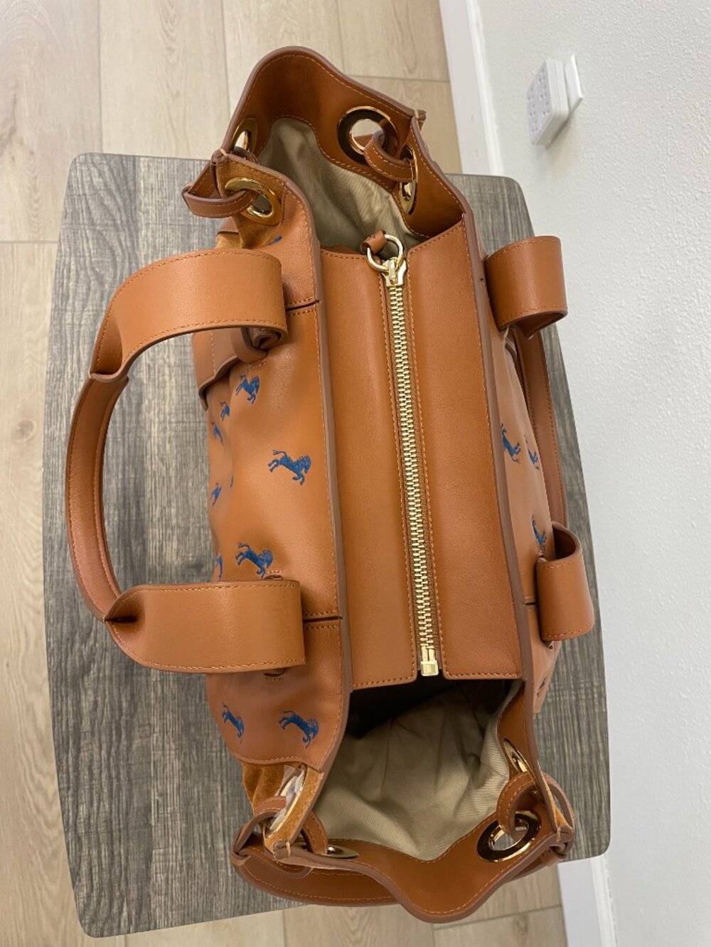 Chloe Tao Tote Bag - Picture 7 of 10